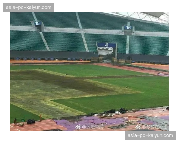 评论:部分俱乐部主场草皮质量不佳,是否影响联赛竞技水平?